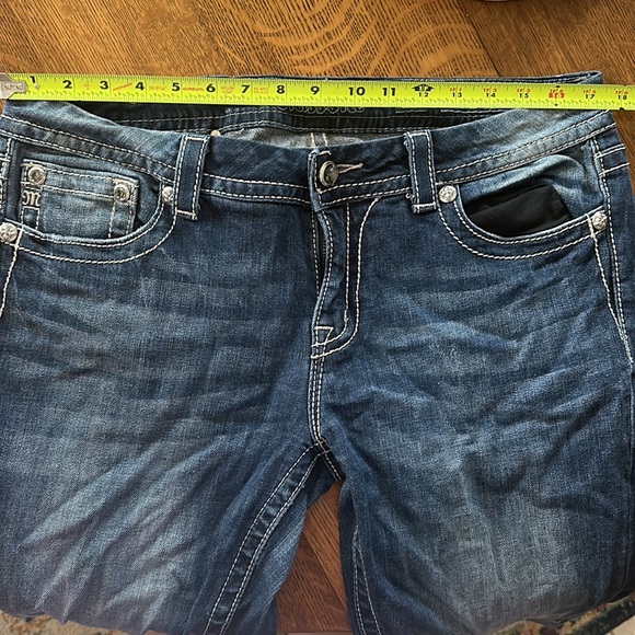 Miss Me Dark Denim Jeans Mid Rose Easy Boot Size 32 with diamond pocket detail - Picture 10 of 10